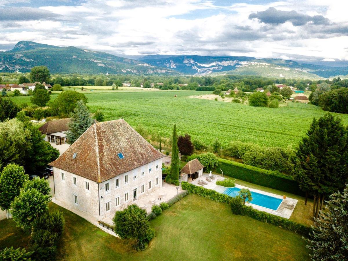 مبيت وإفطار Les Avenières Domaine Du Manoir المظهر الخارجي الصورة