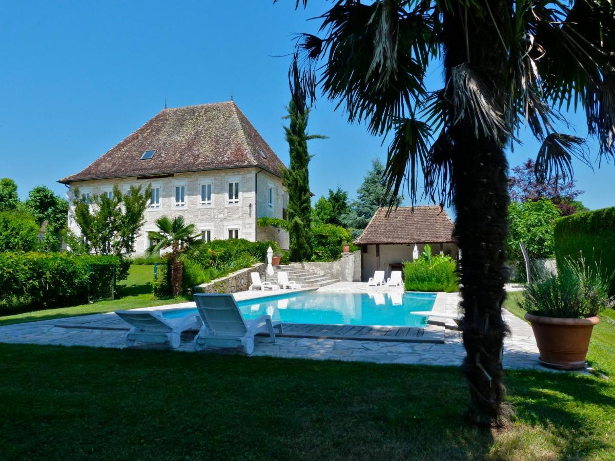 مبيت وإفطار Les Avenières Domaine Du Manoir المظهر الخارجي الصورة