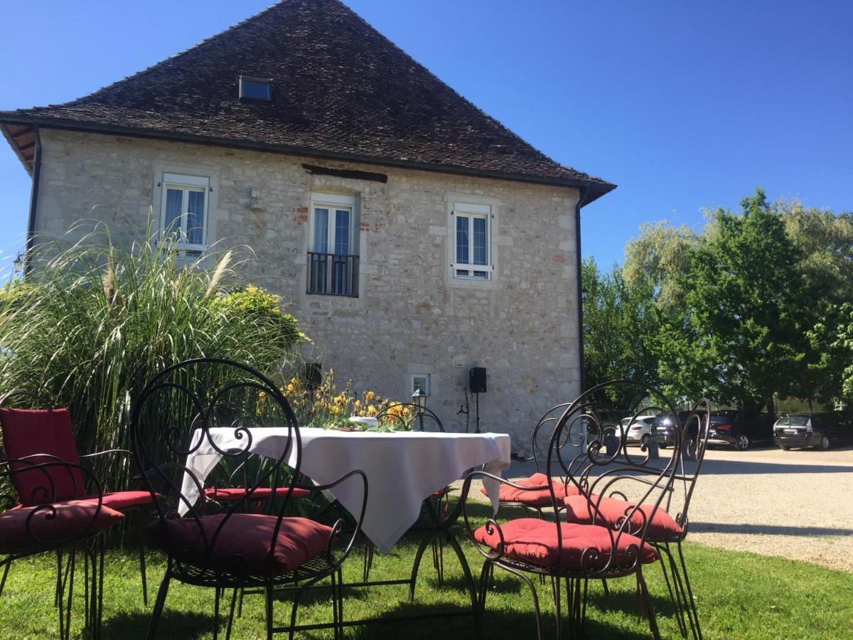 مبيت وإفطار Les Avenières Domaine Du Manoir المظهر الخارجي الصورة