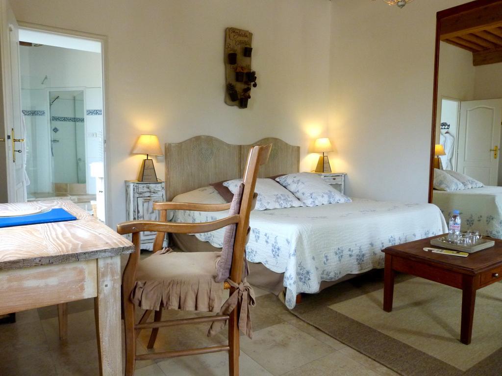 مبيت وإفطار Les Avenières Domaine Du Manoir المظهر الخارجي الصورة