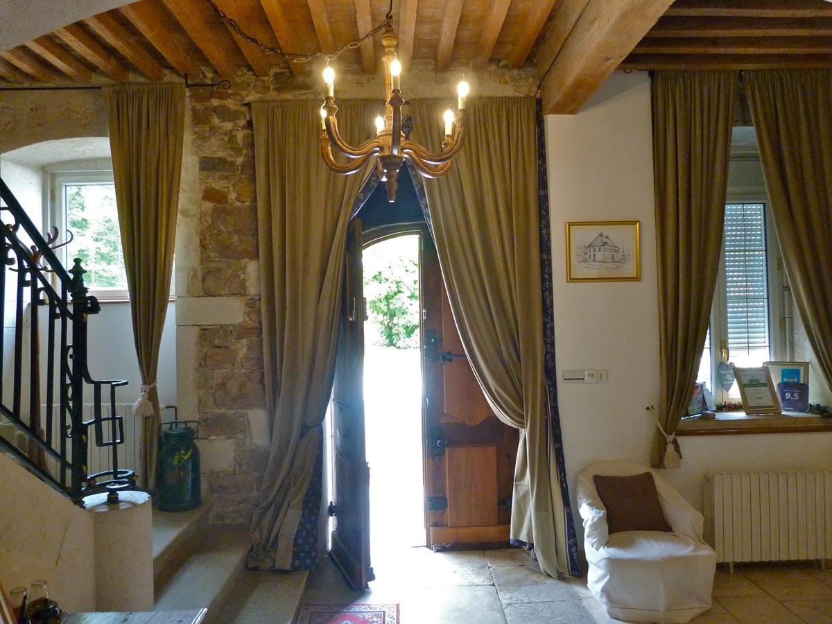 مبيت وإفطار Les Avenières Domaine Du Manoir المظهر الخارجي الصورة