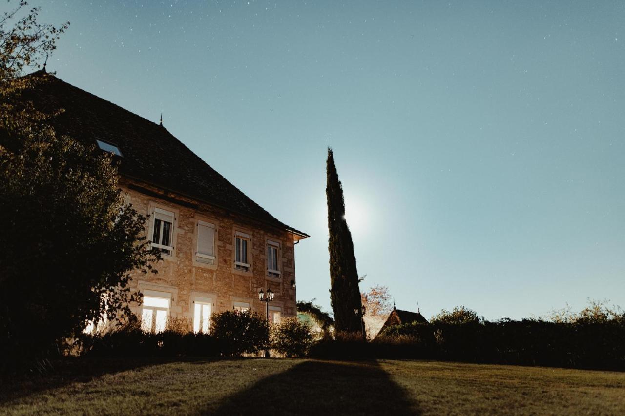 مبيت وإفطار Les Avenières Domaine Du Manoir المظهر الخارجي الصورة