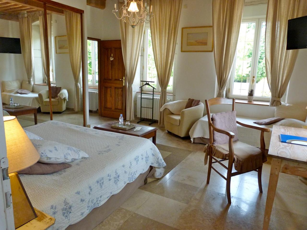 مبيت وإفطار Les Avenières Domaine Du Manoir المظهر الخارجي الصورة